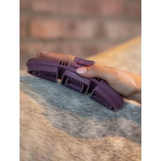 LeMieux Flexi Curry Comb - Powder Blue LeMieux Flexi Curry Comb - Powder Blue