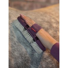 LeMieux Flexi Goats Hair Body Brush - Powder Blue LeMieux Flexi Goats Hair Body Brush - Powder Blue