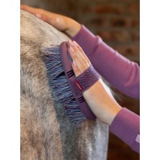 LeMieux Flexi Flicky Brush - Powder Blue LeMieux Flexi Flicky Brush - Powder Blue