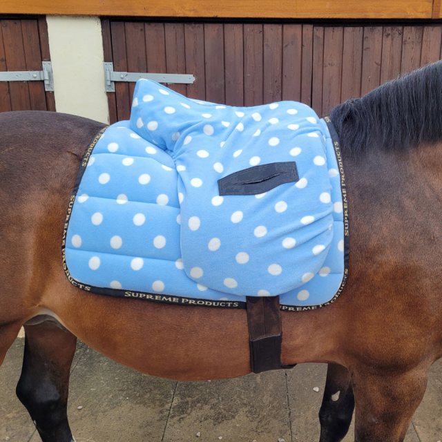 Supreme Products Supreme Products Ride On Dotty Fleece Saddle Cover - Beautiful Blue